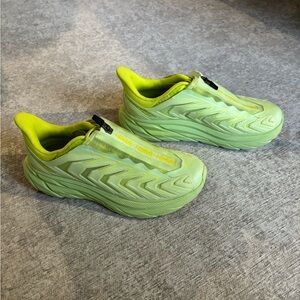 Hoka U Project Clifton, US Women’s Size 7